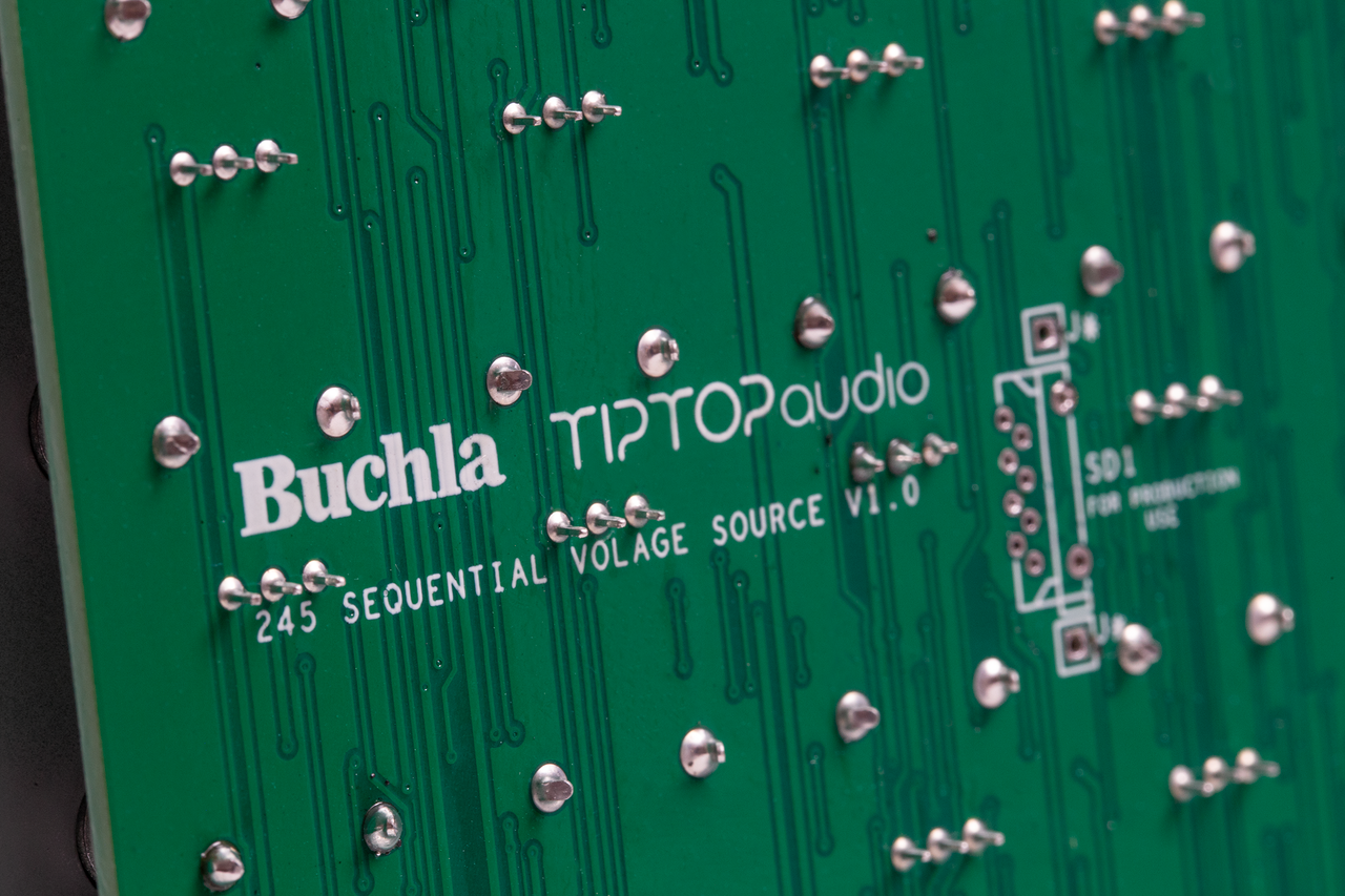 Buchla & Tiptop Audio Sequential Voltage Source Model 245t
