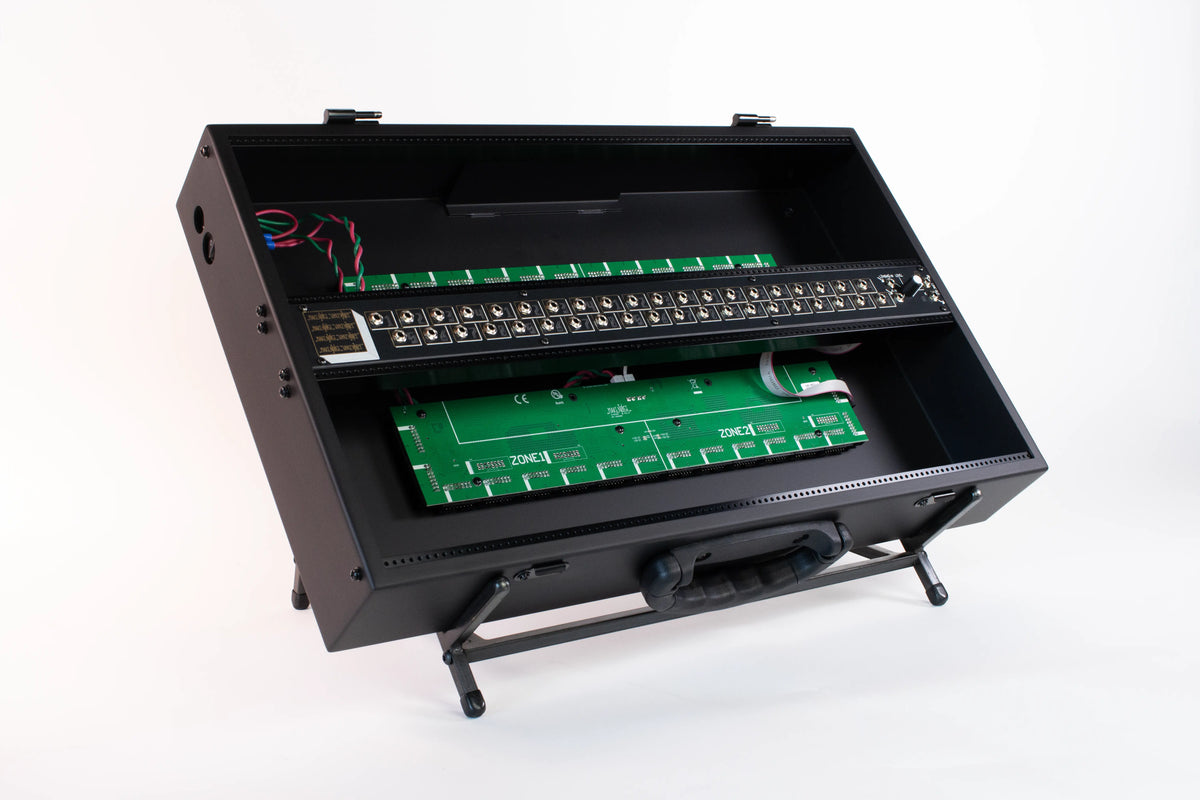 Make Noise  4 Zone CV Bus Case (104hp x 7U) 2026