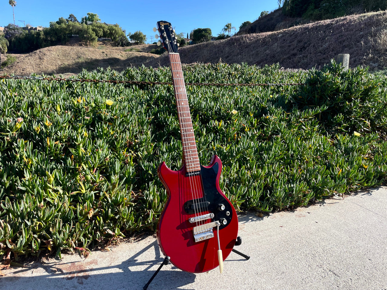 1965 Gibson melody Maker RARE “Ember Red”