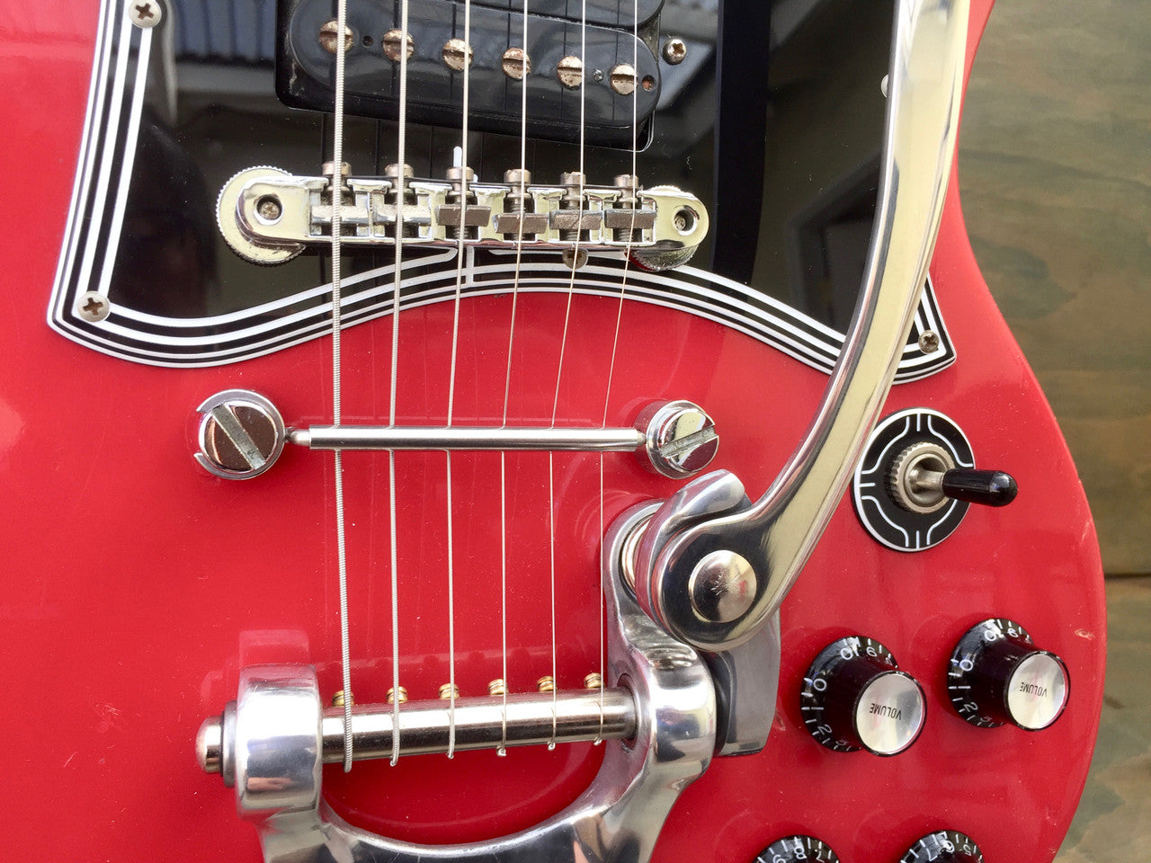 Gibson SG w/Bigsby B3 & Towner Down Tension Bar, Decoboom Streamline Pickguard Set