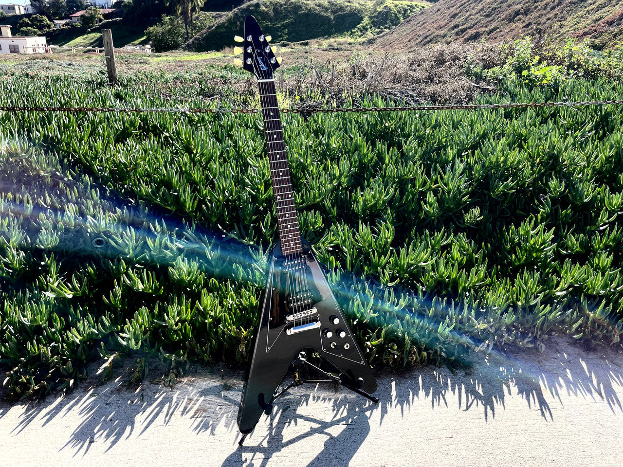 Gibson Flying V ’67 Reissue BLACK ON BLACK