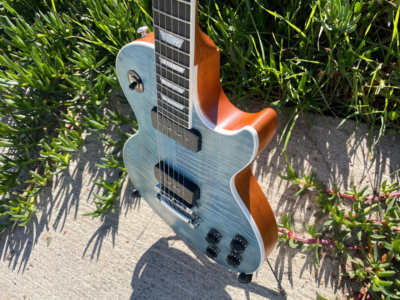 2018 Gibson Les Paul classic player plus Satin Ocean Blue