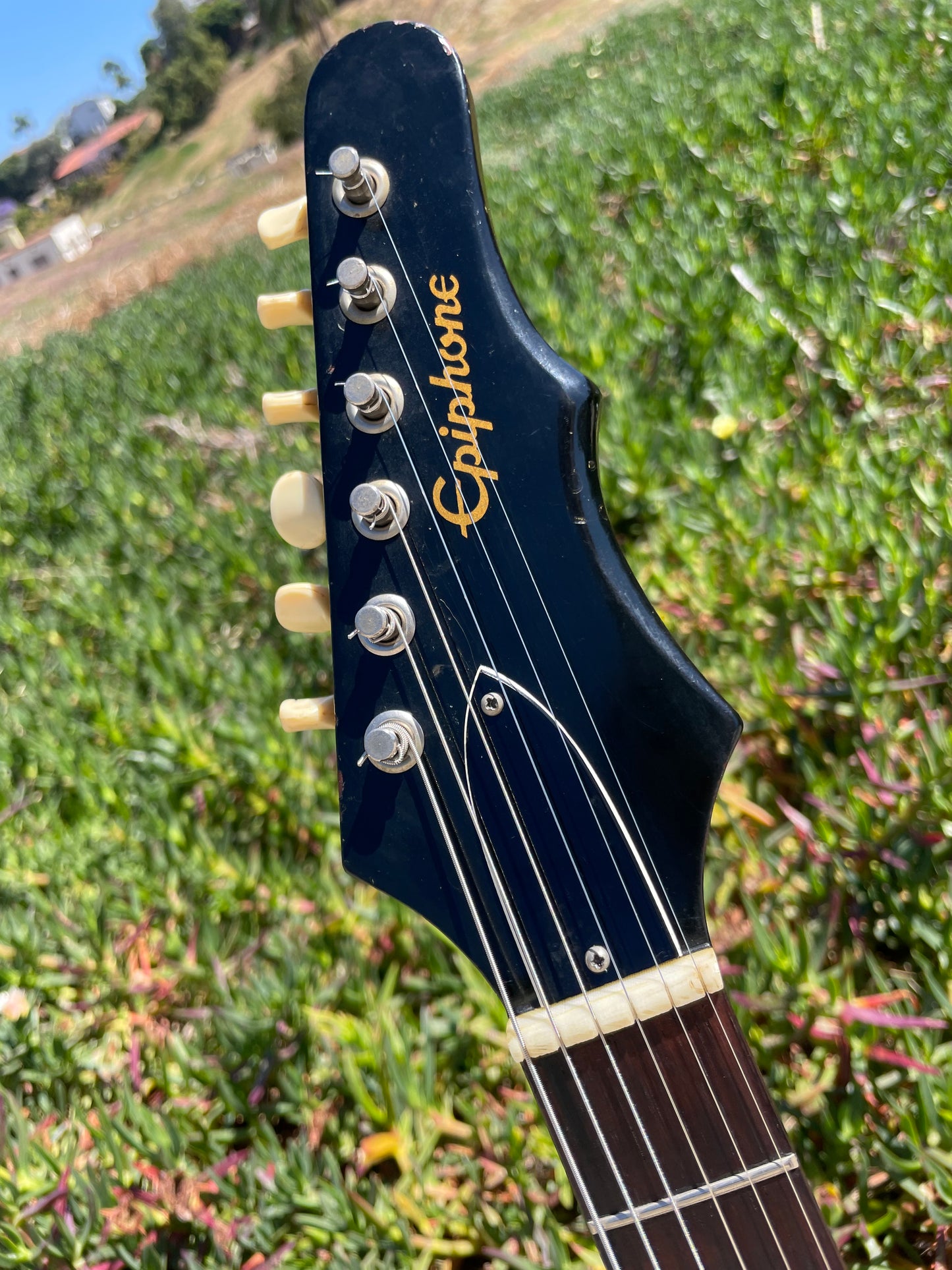 1964 Epiphone Olympic Double Sunburst "Batwing" headstock