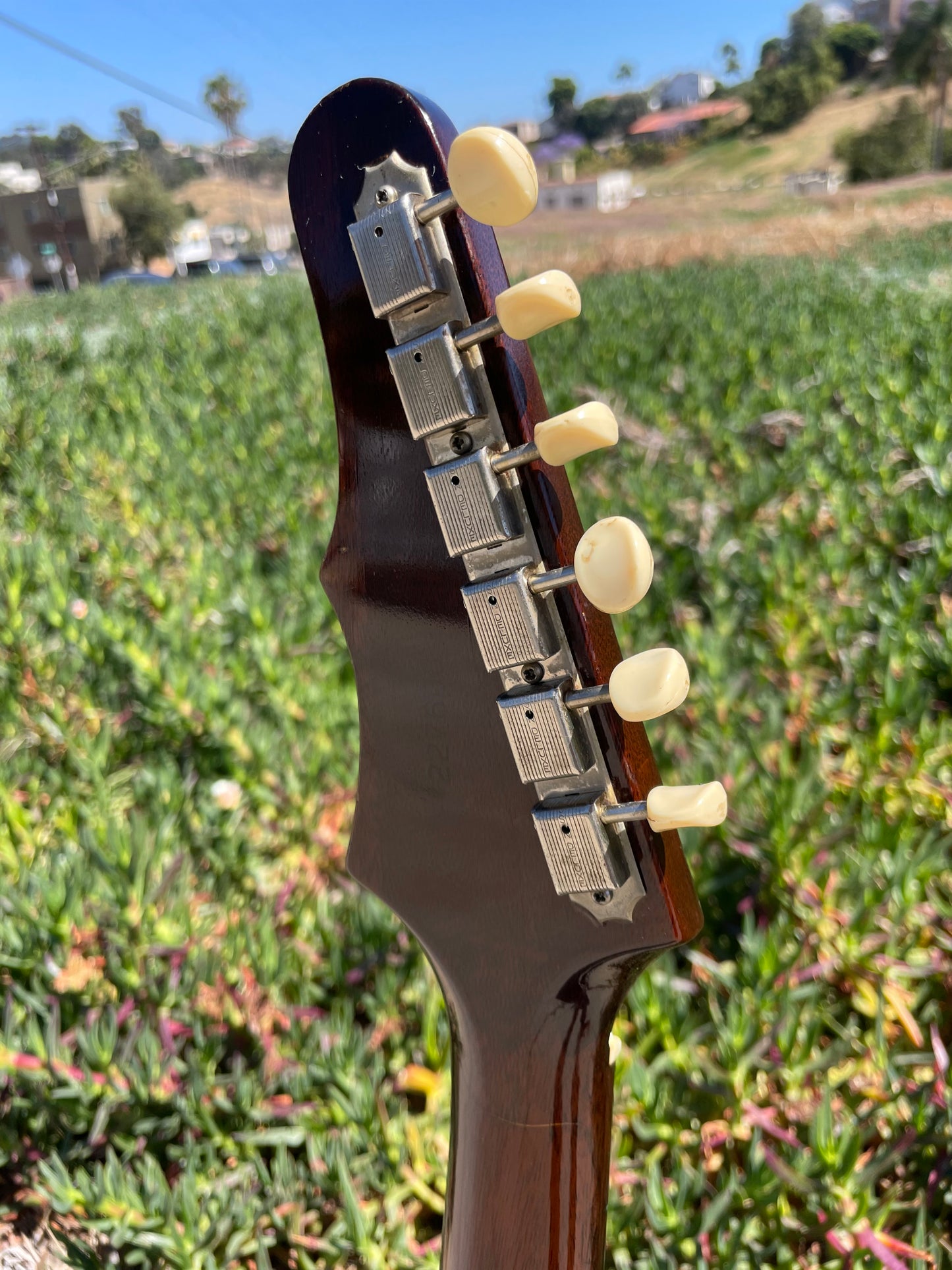 1964 Epiphone Olympic Double Sunburst "Batwing" headstock