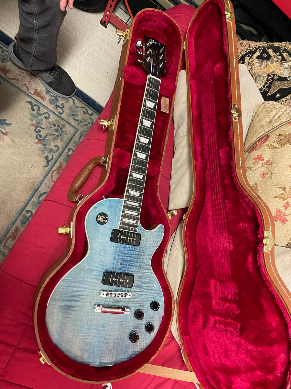 2018 Gibson Les Paul classic player plus Satin Ocean Blue