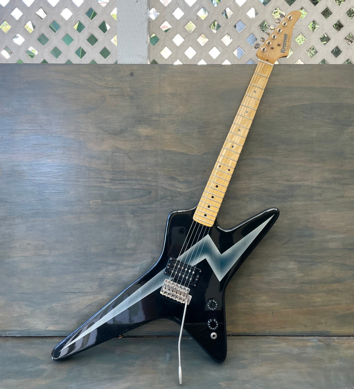 Rare Vintage Kramer Voyager USA guitar, lightning bolt w/OHSC　