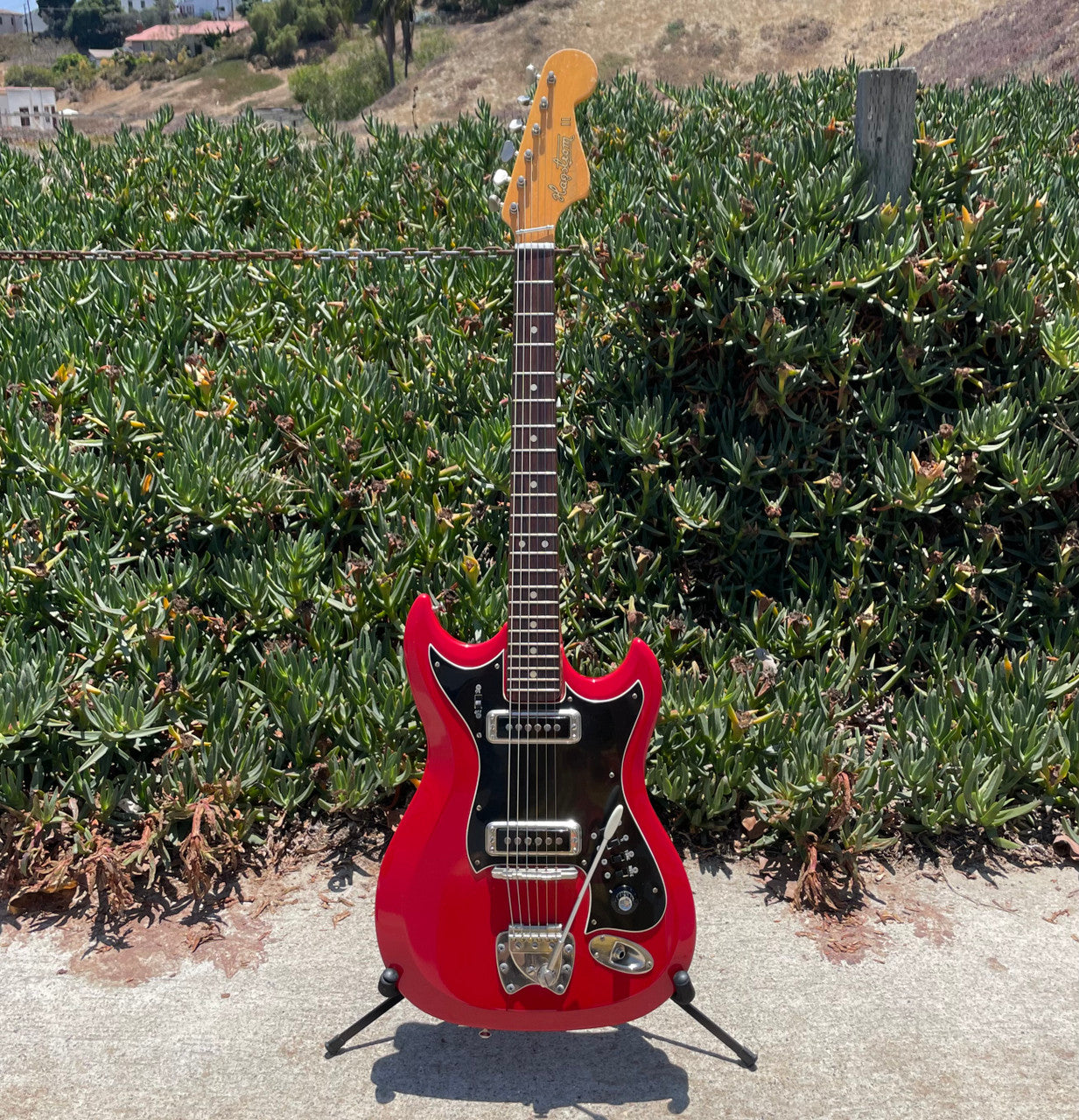 Hagstrom II 1960s Beautiful Red, All original, HSC, Tremolo bar