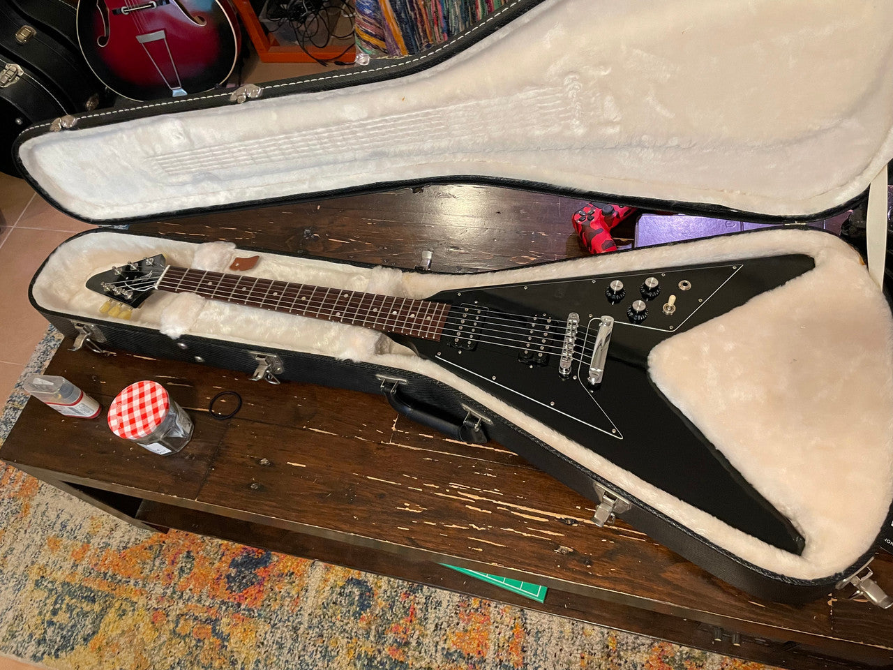Gibson Flying V '67 Reissue BLACK ON BLACK – BPNYC