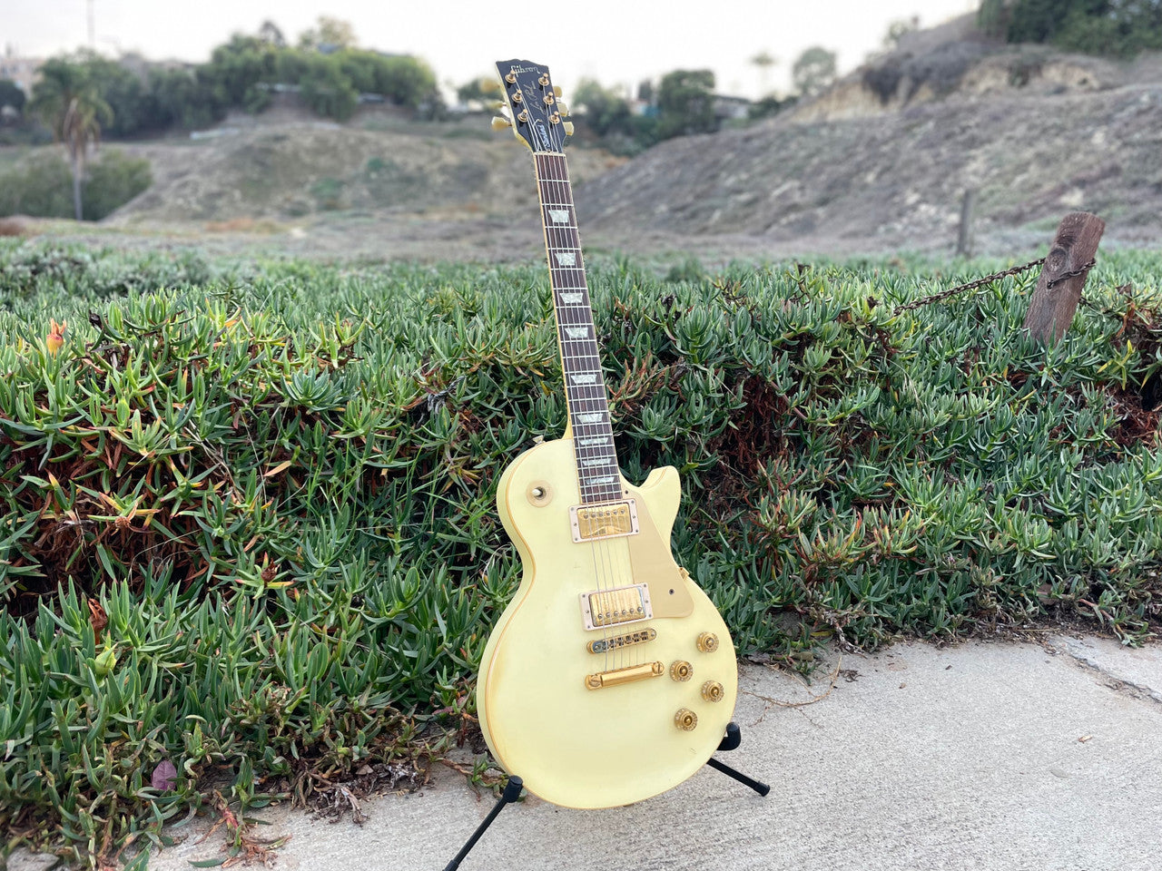 1989 Gibson Les Paul Standard Alpine White