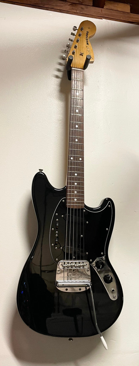 CIJ Fender Mustang Black