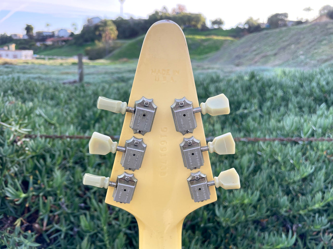 1991 Gibson Flying V ’67 Early Reissue Alpine White