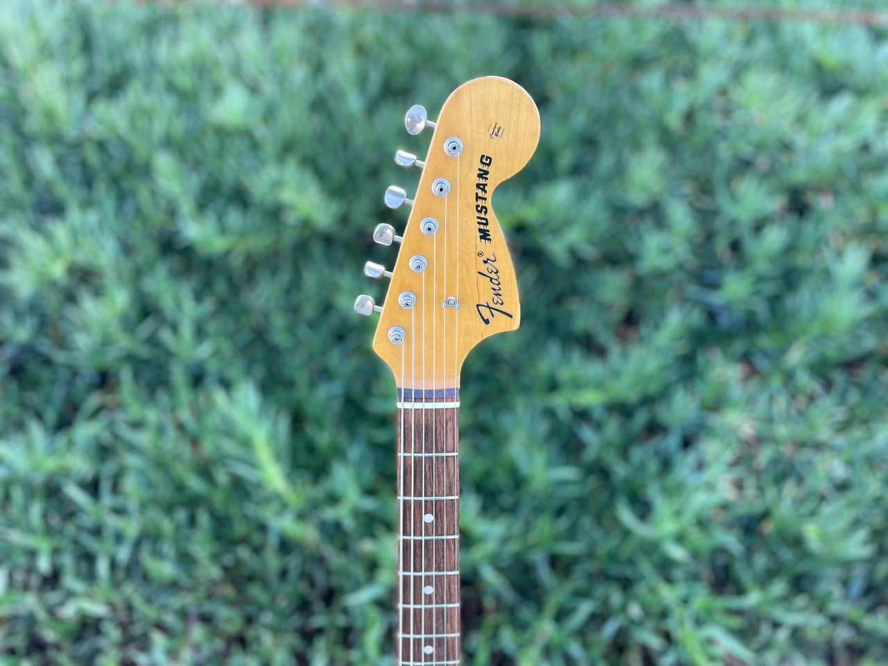 CIJ Fender Mustang Black