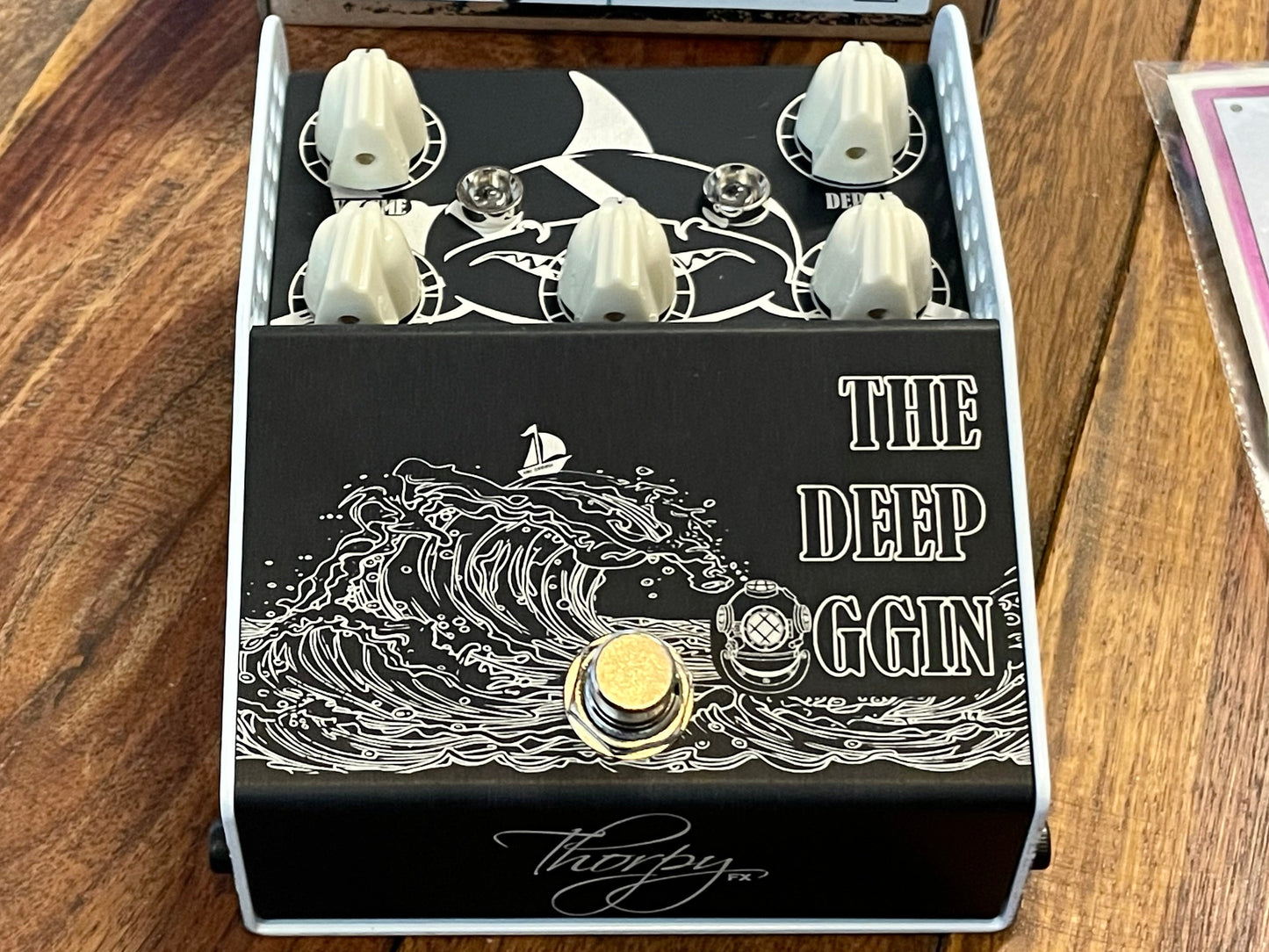 ThorpyFX  The DEEP OGGIN MKII Chorus/Vibrato