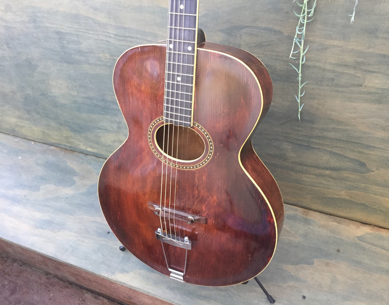 1915  Gibson L4