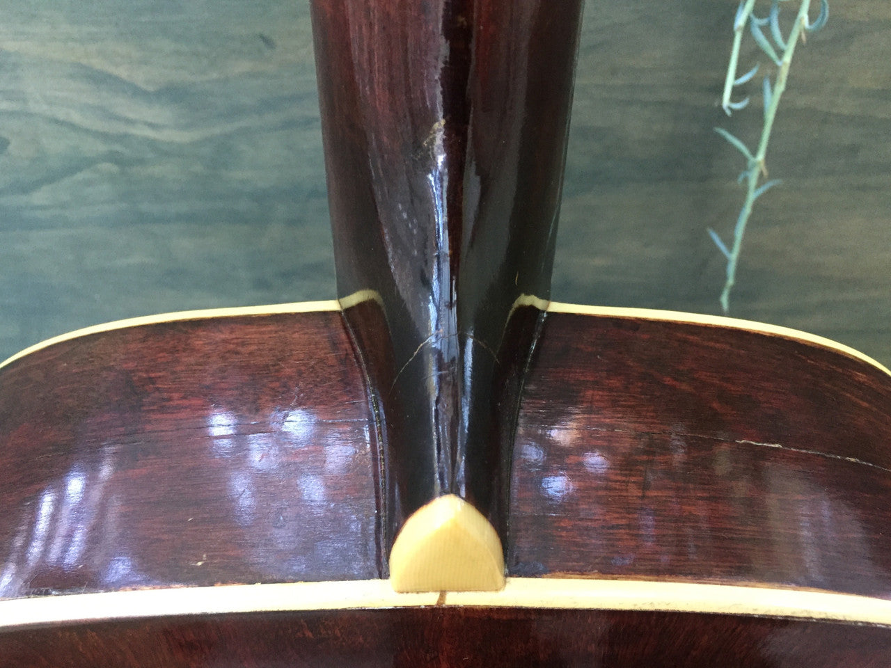 1915  Gibson L4