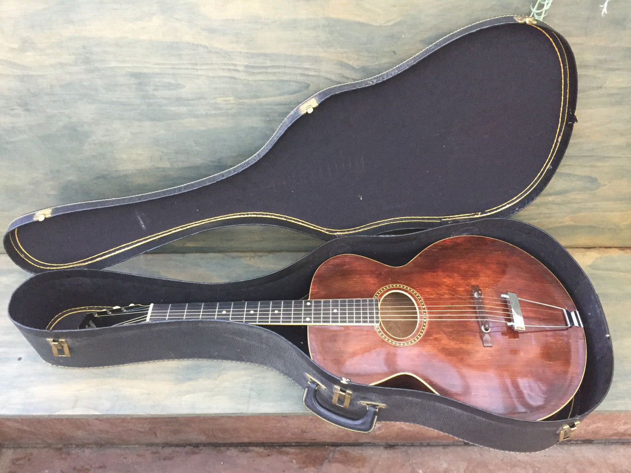 1915  Gibson L4