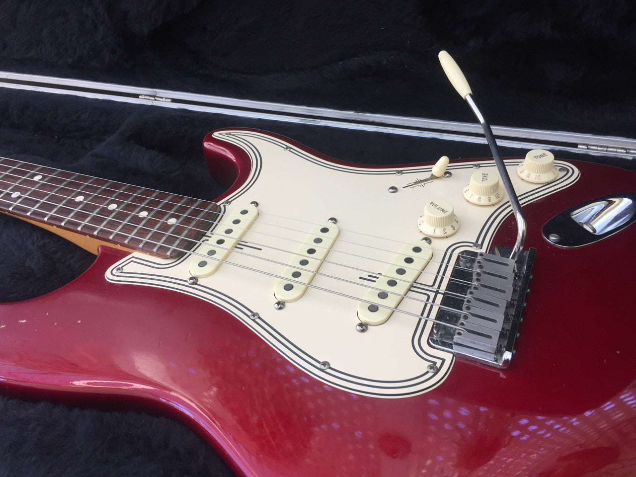 Fender AMERICAN STANDARD STRATOCASTER 1995 "Matching Headstock" w/Streamline pickguard etc.