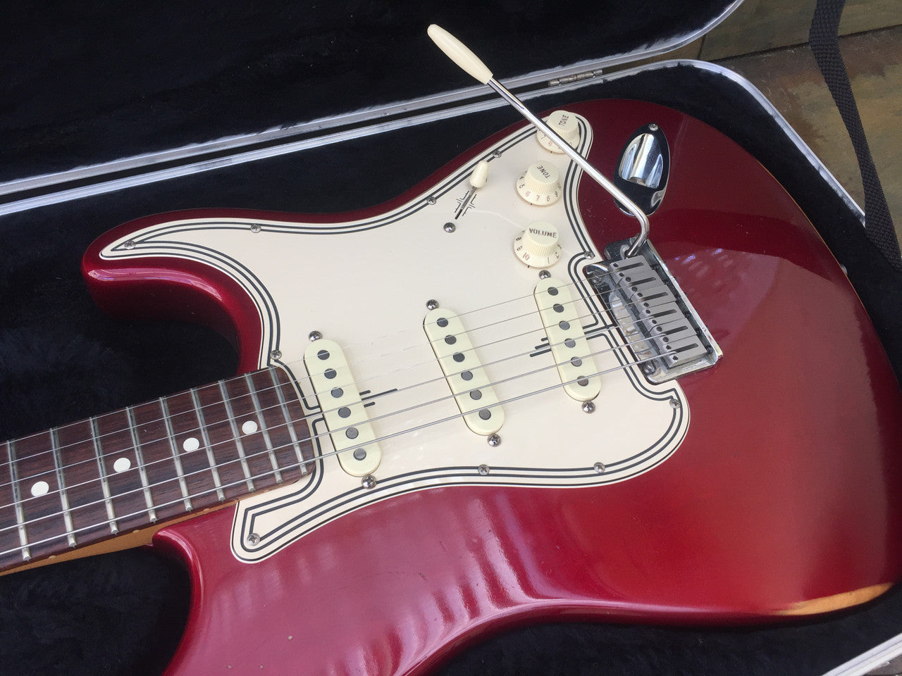 Fender AMERICAN STANDARD STRATOCASTER 1995 "Matching Headstock" w/Streamline pickguard etc.