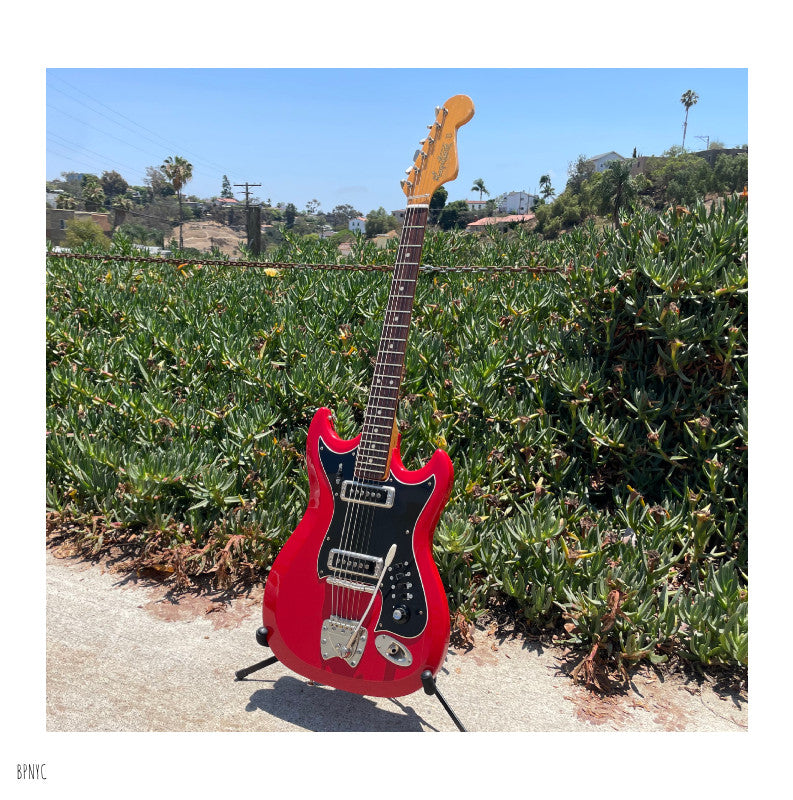 Hagstrom II 1960s Beautiful Red, All original, HSC, Tremolo bar