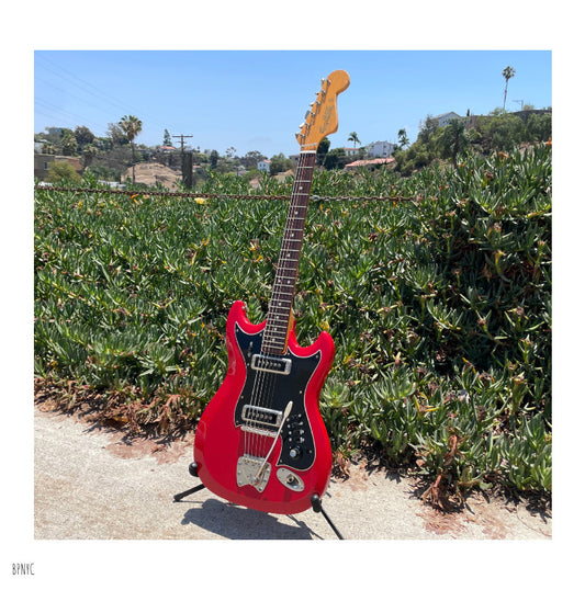 Hagstrom II 1960s Beautiful Red, All original, HSC, Tremolo bar