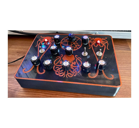 EXAGONAL ROOMS INSECTO #3 - THE WORMDRONE Pre-Order